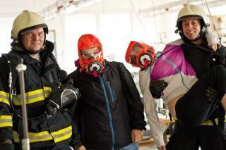 Cvičná evakuace školy za spolupráce hasičů